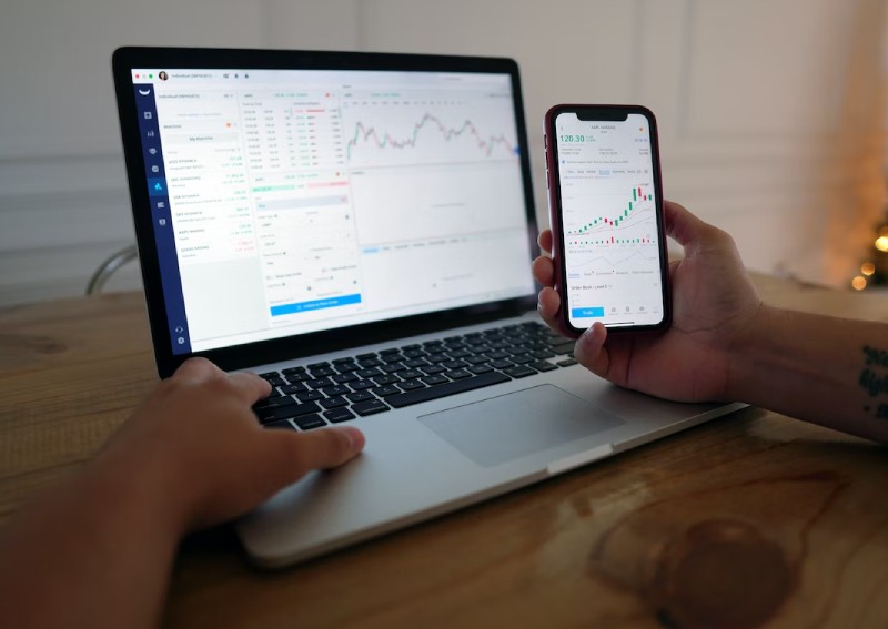 Best Forex Brokers With Low Commissions for 2023