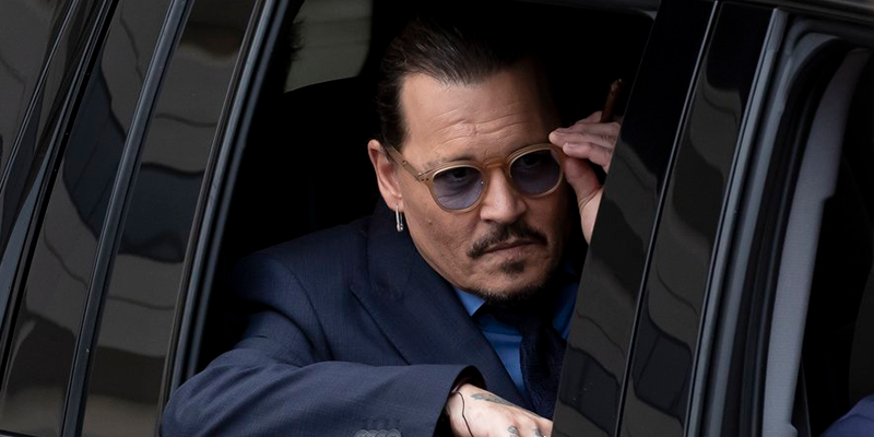 Johnny Depp Alerts Fans to Online Scammers Posing as Him